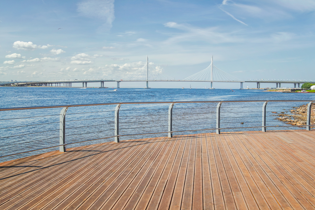 Набережные Крестовского острова